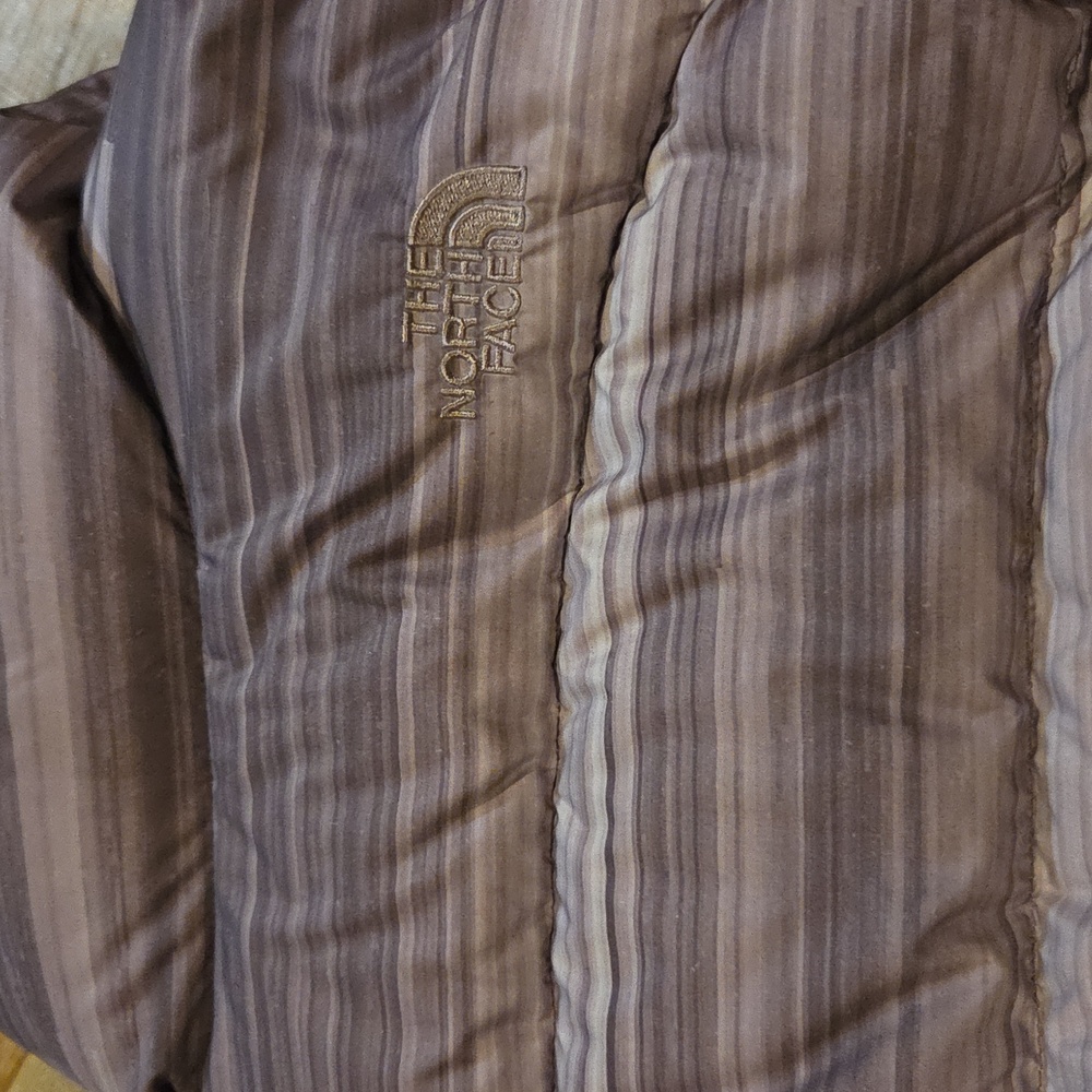 The North Face Puffer Jacket Size XS - Picture 8 of 9